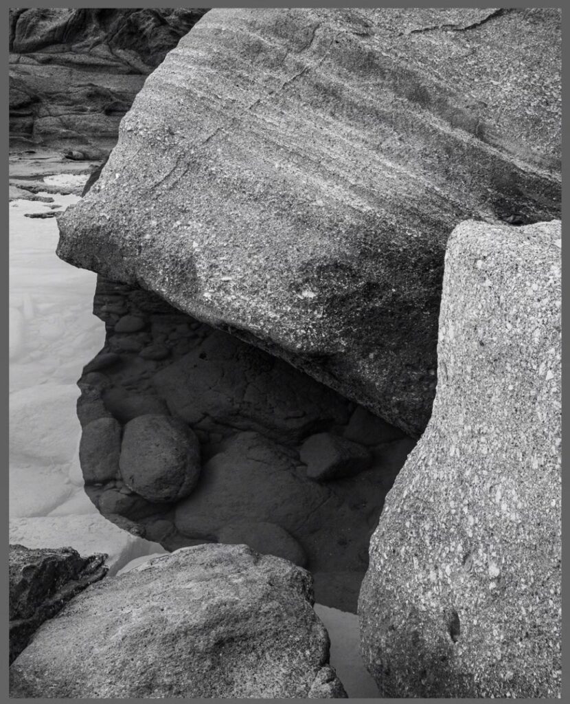 Fine photography works

Artist: Masruri

Title: Galea

Matt : Canson Museum Board (France)
Frame : Nielsen (German)
Back Tapped Corner : Nielsen (German)
Glass : Acrylic Astari Glass 5mm
Paper : Canson paper
Print : Inkjet (Digital)
Size Photo : 40 × 32 cm
Size MattBoard : 47 x 62 cm